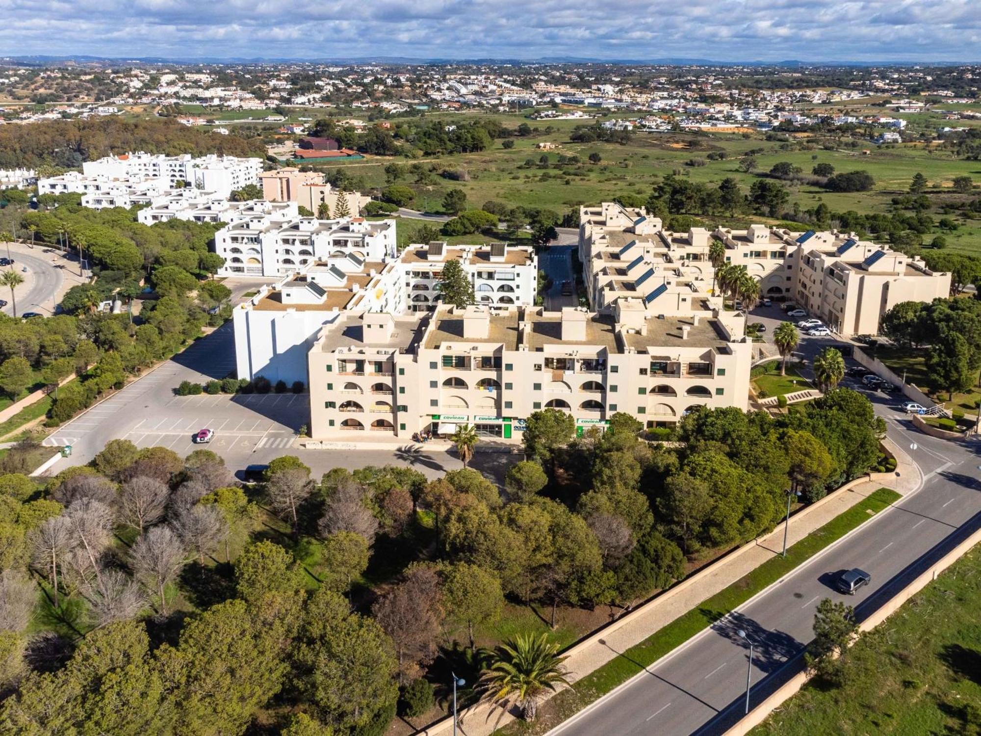 Salgados 1 Bedroom Apartment - 500M From The Beach Guia  Exterior foto