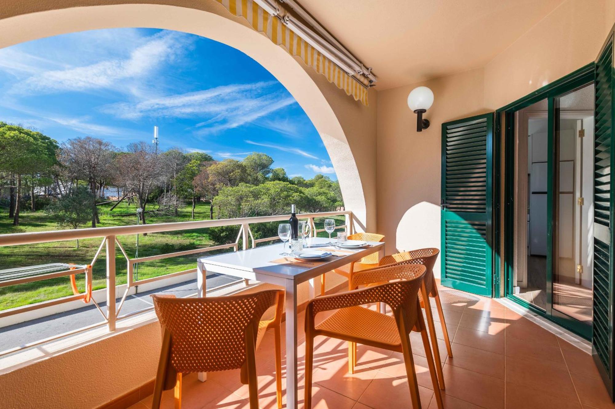 Salgados 1 Bedroom Apartment - 500M From The Beach Guia  Exterior foto