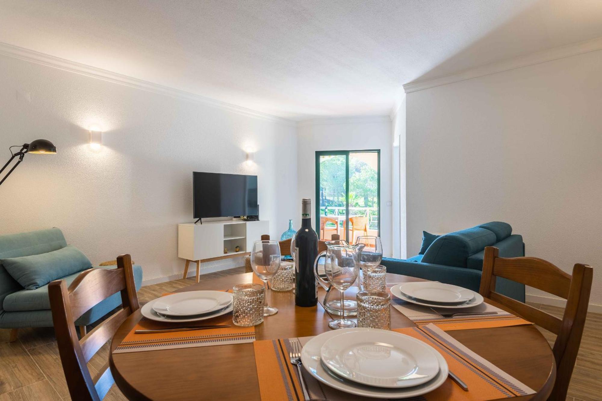 Salgados 1 Bedroom Apartment - 500M From The Beach Guia  Exterior foto